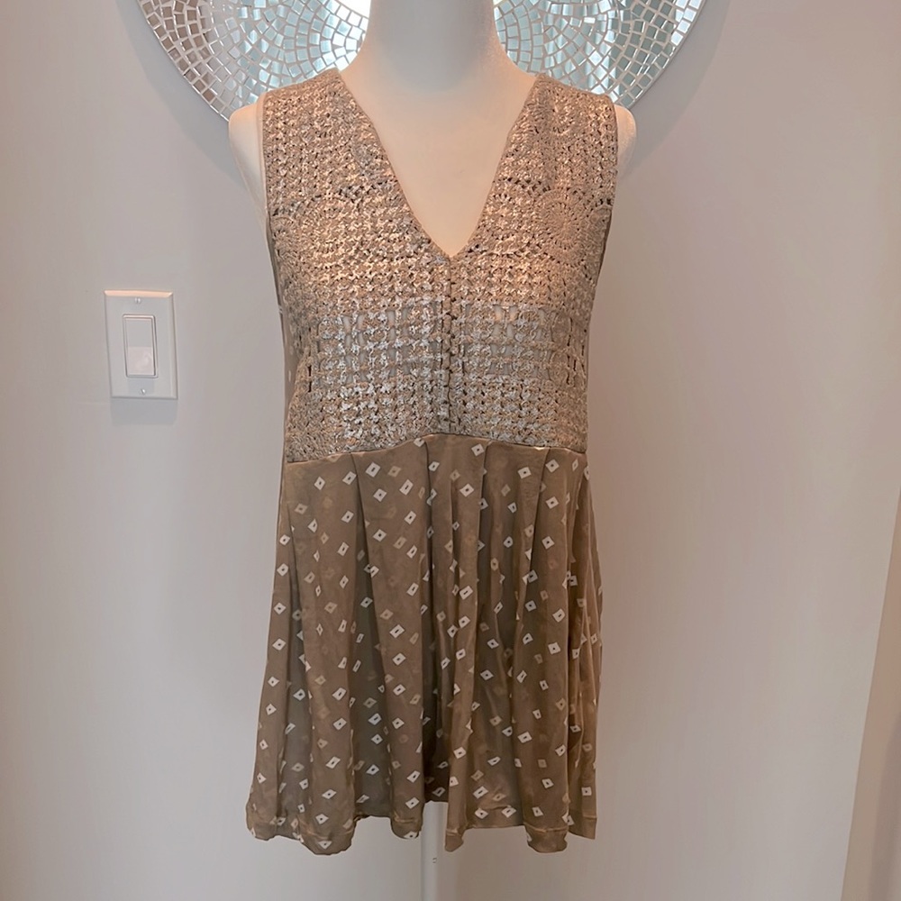 Anthropologie brand TINY sleeveless top, sz S